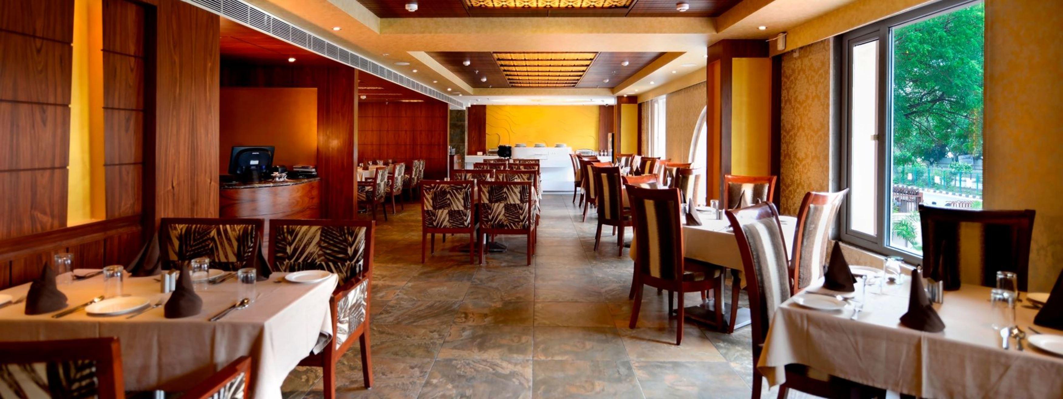 Hotel Regent Grand Нью-Делі Екстер'єр фото