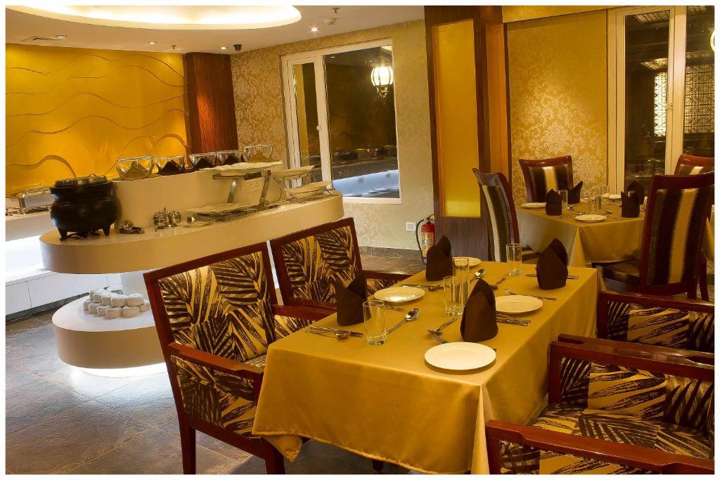 Hotel Regent Grand Нью-Делі Екстер'єр фото